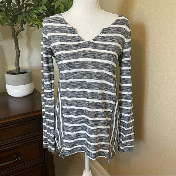 (BOGO FREE) Anthropologie Postmark Striped Tie Back Top Shirt Tee Size XS - Picture 3 of 5